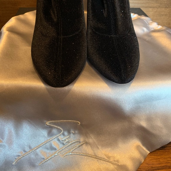 COPY - Giuseppe Zanotti Velvet Stretch Glitter Bootie - Picture 9 of 12